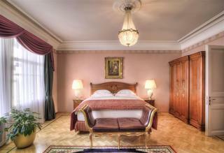 Hotel National