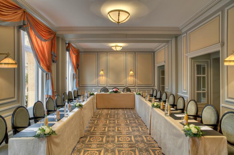 Grand Hotel De Bordeaux & Spa