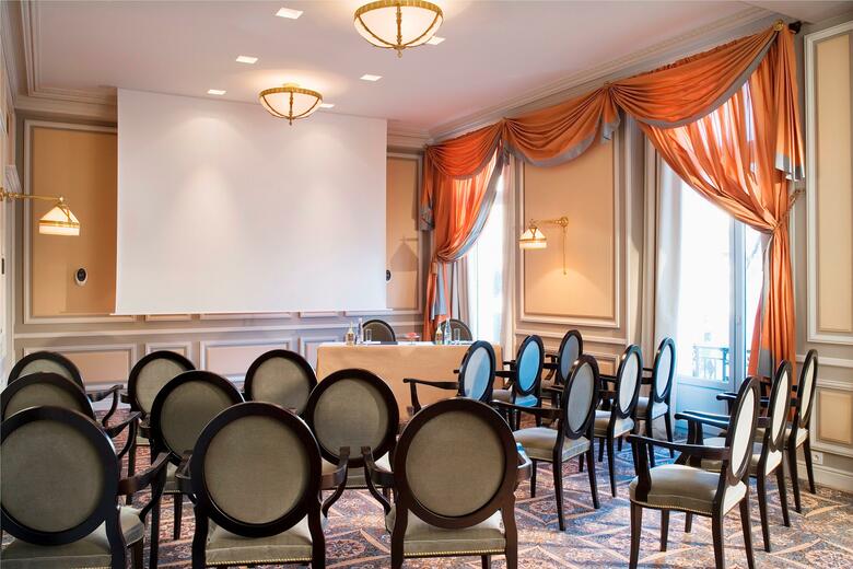 Grand Hotel De Bordeaux & Spa
