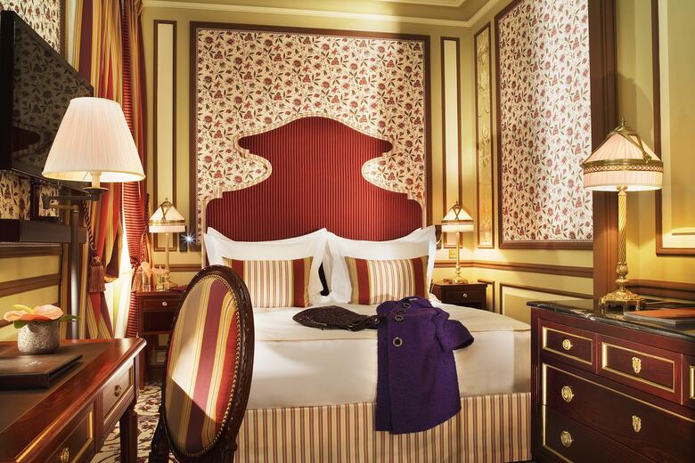 Grand Hotel De Bordeaux & Spa
