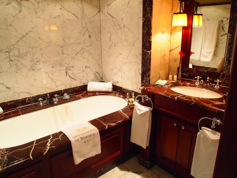 Grand Hotel De Bordeaux & Spa