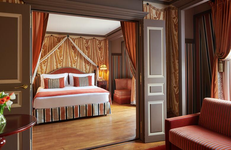 Grand Hotel De Bordeaux & Spa
