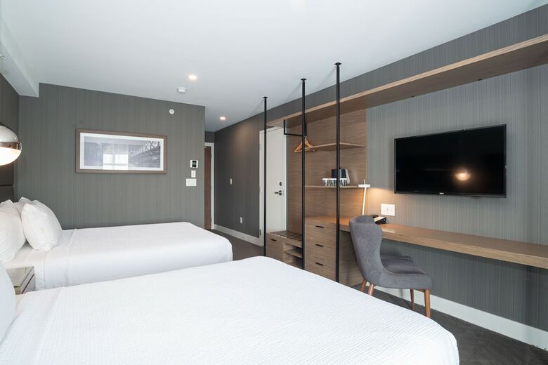 Sandman Hotel Calgary Airport