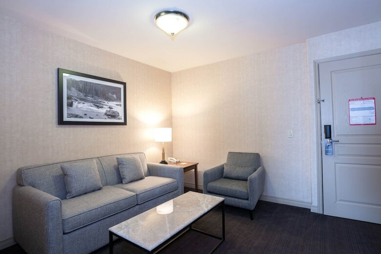 Sandman Hotel Calgary Airport