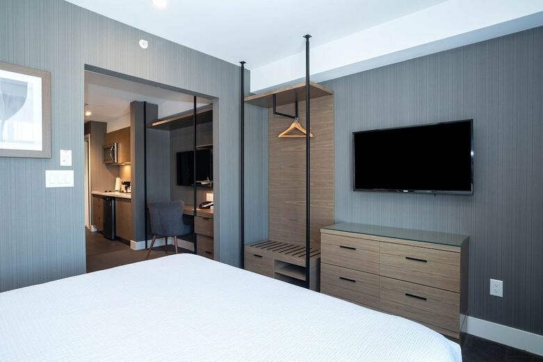 Sandman Hotel Calgary Airport