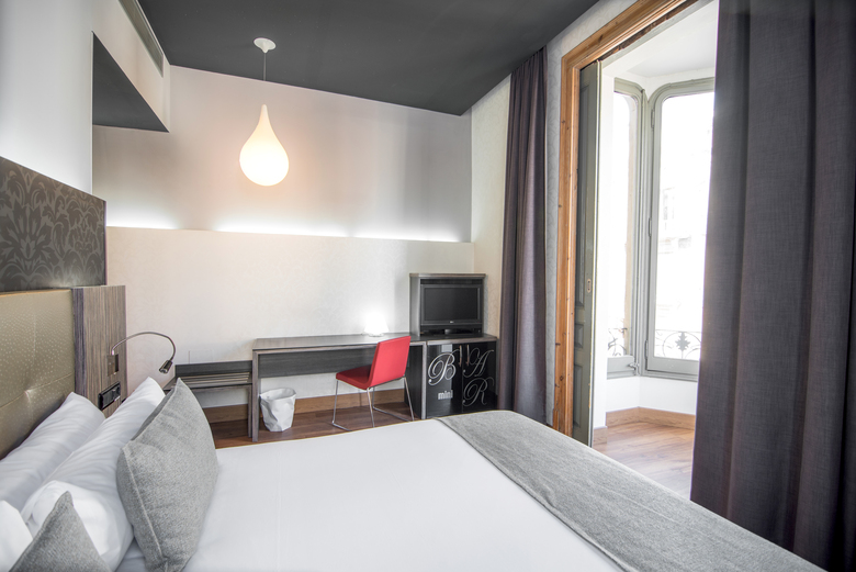 Hotel Petit Palace Museum