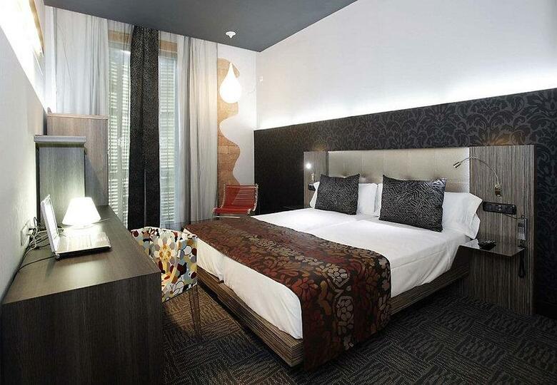 Hotel Petit Palace Museum