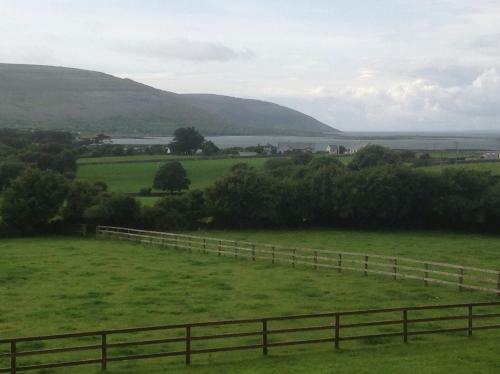 Loughrask Lodge Bed &amp; Breakfast