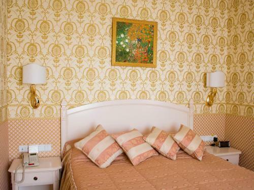 Hotel Alleya Grand