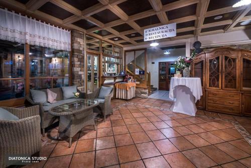 Hostal Guesthouse Smogavc