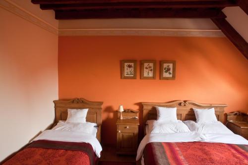 Hostal St.michael Panzi� Lovaspark