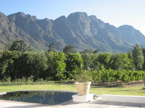 Hostal Franschhoek Rose Cottages