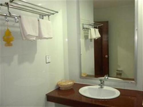 Nyny Hotel