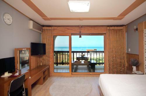 Hawaii Pension