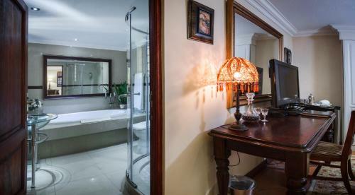 Hostal The Oasis Signature Hotel