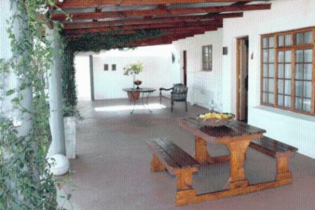 Hostal Kronenhoff Guesthouse
