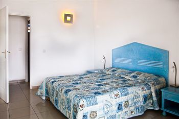 Caraibes Royal