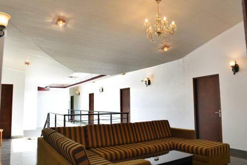 Hostal Sadula Holiday Resort - Anuradhapura