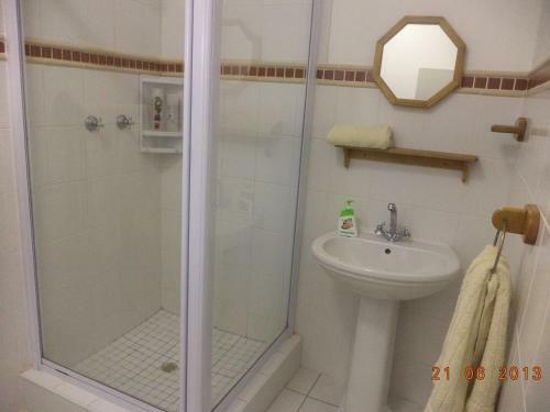 Hostal Livesey Lodge Guest House