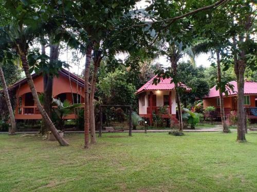 Nung House Khao Sok