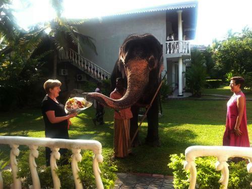 Hotel Bougain Villa