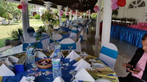 Hotel Bougain Villa
