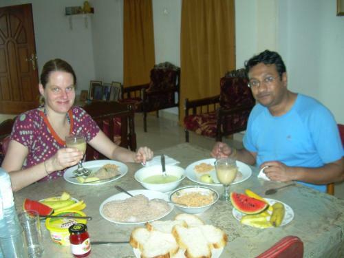 Hostal Bandhusena House & Apartment