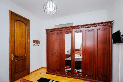 Hostal Kiev Kutaisi Hotel