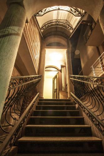 Central Exclusive Apartment