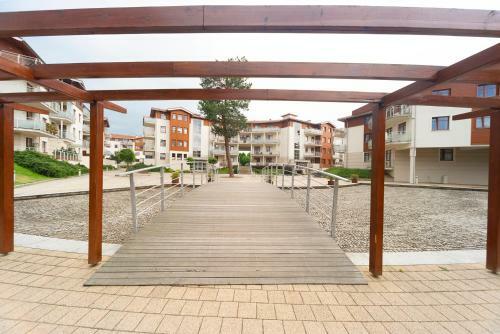 Neptun Park Apartments