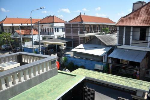 Hostal Denays House