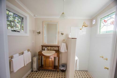 Acacia Bed And Breakfast