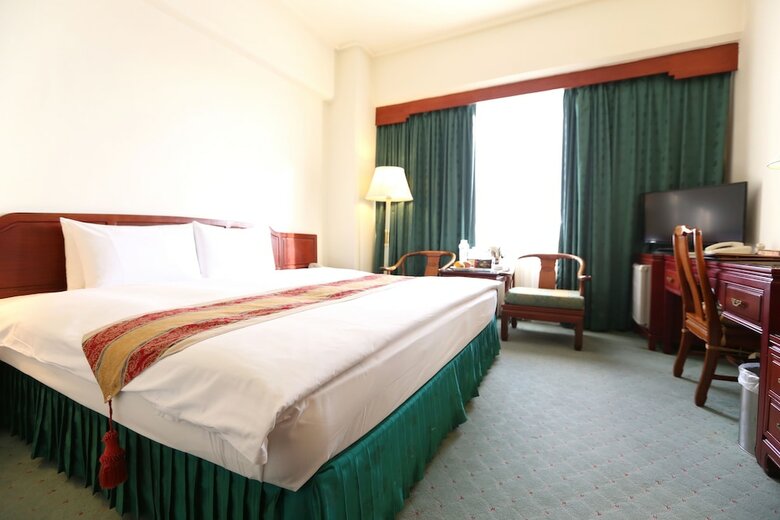 Plaza International Hotel
