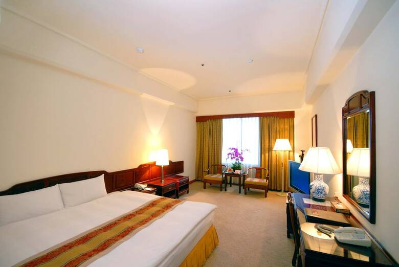 Plaza International Hotel