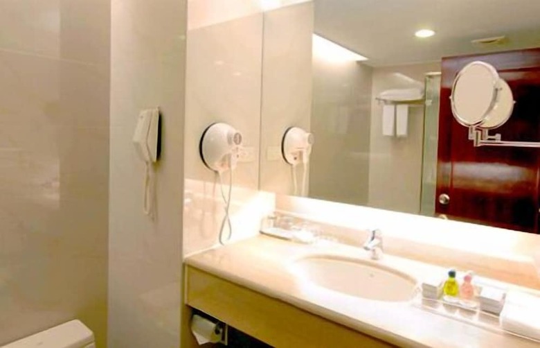Plaza International Hotel
