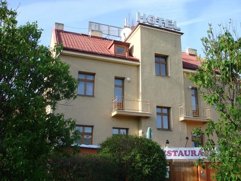 Hotel 51