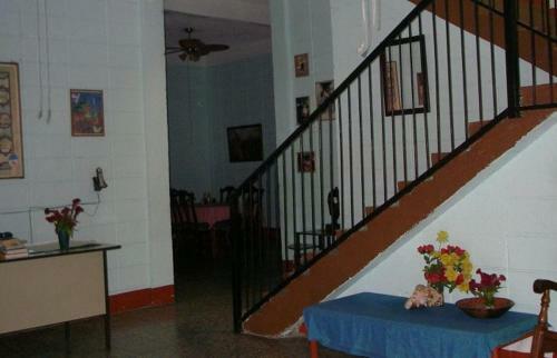 Hostal Guesthouse Dos Molinos B&B