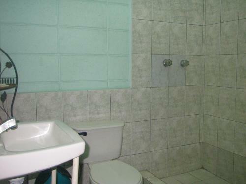 Hostal Guesthouse Dos Molinos B&B