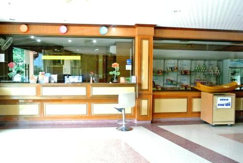 Rose Garden Hotel