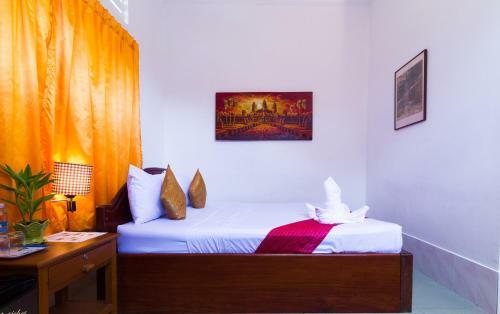 Hotel Blossoming Romduol Lodge