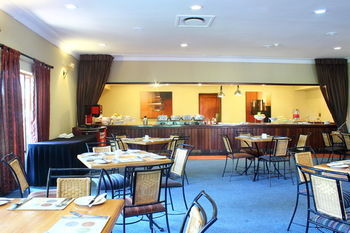 Hotel Three Cities Greenway Woods Golf Resort