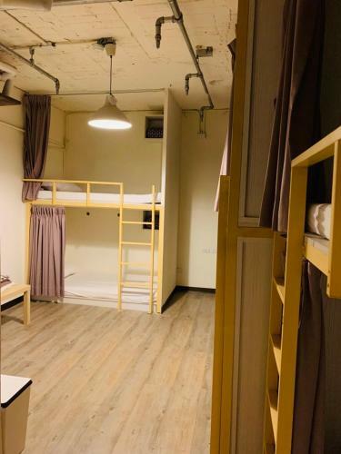 Easyinn Hotel & Hostel