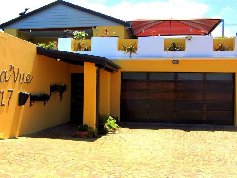 Hostal A Vue Guesthouse