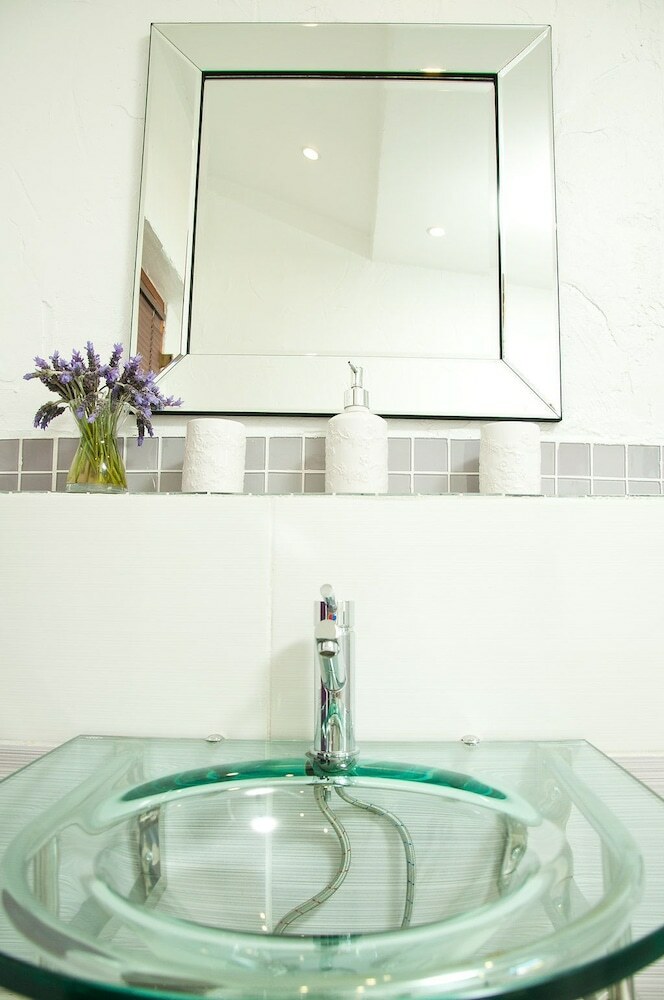 Hostal A Vue Guesthouse