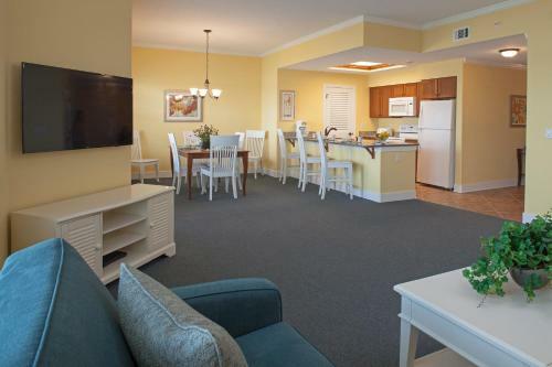 Hotel Bluewater Resort And Marina By Spinnaker
