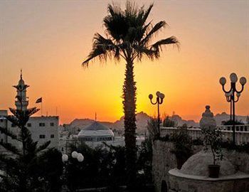 Hotel Amra Palace