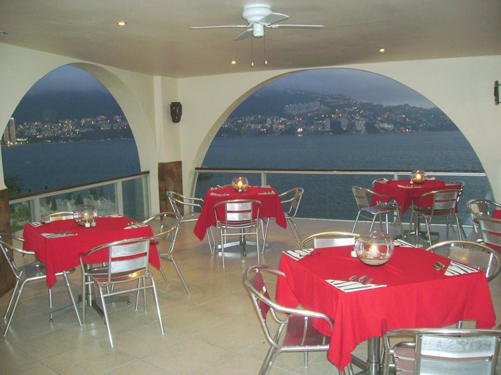 Hotel Las Torres Gemelas Suites&beach Resort