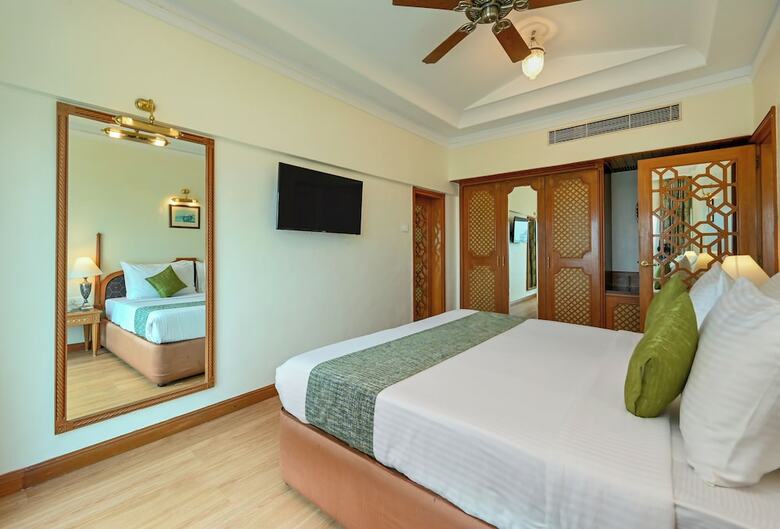 Hotel Fariyas