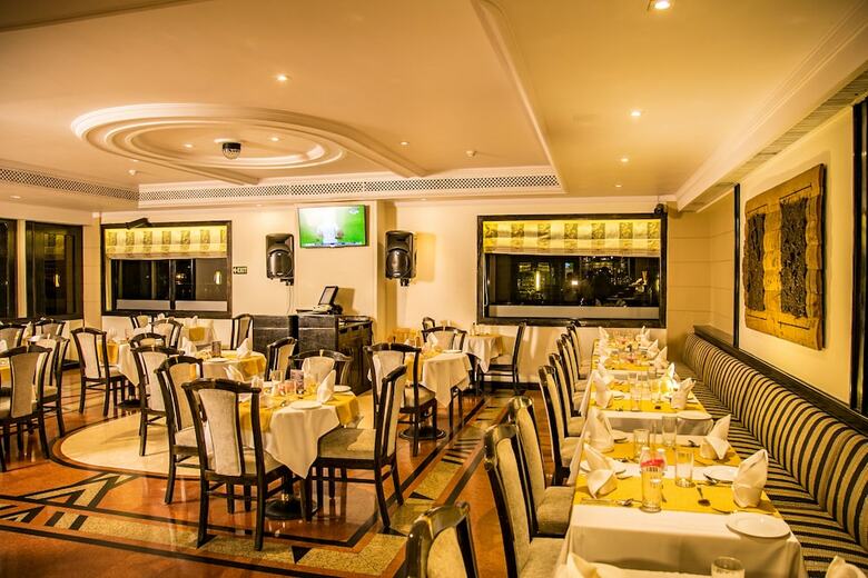 Hotel Fariyas