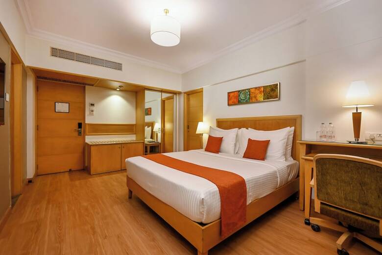 Hotel Fariyas